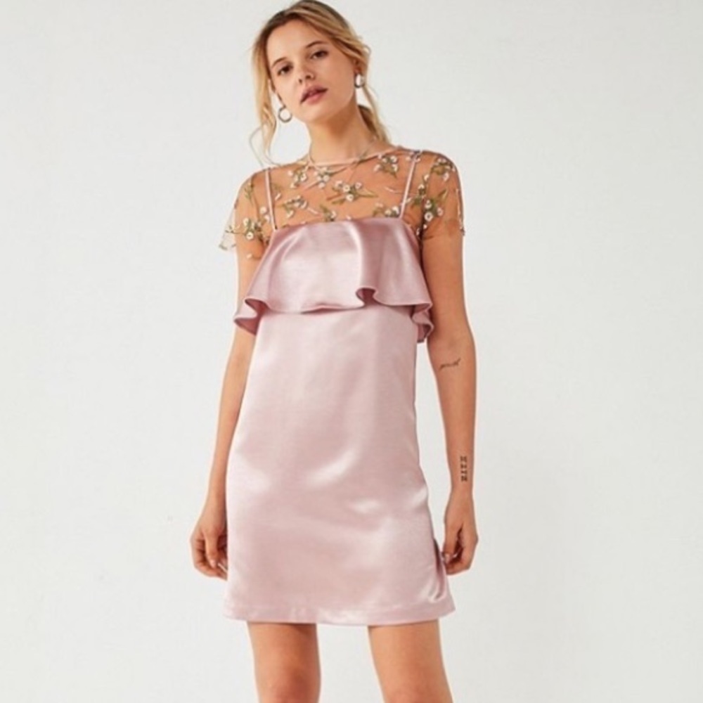 UO x Kimchi Blue Ruffle Satin Slip Dress Metallic- Size M- NWT